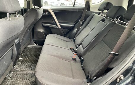 Toyota RAV4, 2017 год, 2 349 000 рублей, 14 фотография