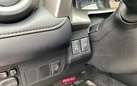Toyota RAV4, 2017 год, 2 349 000 рублей, 15 фотография