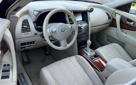 Infiniti FX II, 2009 год, 1 585 000 рублей, 17 фотография