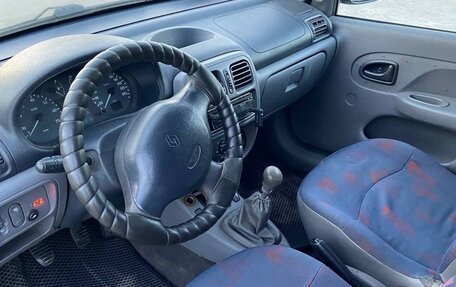 Renault Clio III, 2001 год, 285 000 рублей, 10 фотография