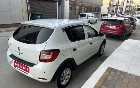 Renault Sandero II рестайлинг, 2015 год, 710 000 рублей, 3 фотография