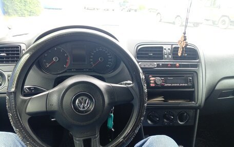 Volkswagen Polo VI (EU Market), 2015 год, 820 000 рублей, 24 фотография