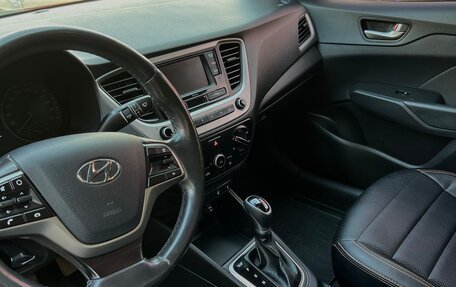 Hyundai Solaris II рестайлинг, 2018 год, 1 100 000 рублей, 10 фотография