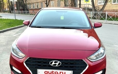 Hyundai Solaris II рестайлинг, 2018 год, 1 100 000 рублей, 2 фотография