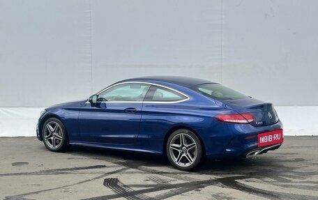 Mercedes-Benz C-Класс, 2019 год, 3 250 000 рублей, 6 фотография