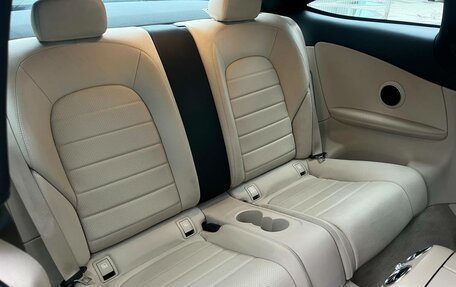 Mercedes-Benz C-Класс, 2019 год, 3 250 000 рублей, 31 фотография