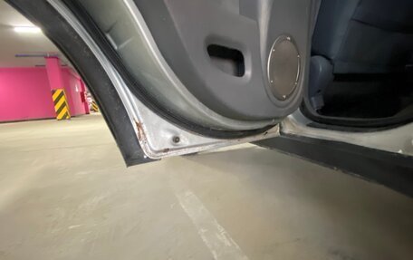 Toyota RAV4, 2001 год, 900 000 рублей, 18 фотография
