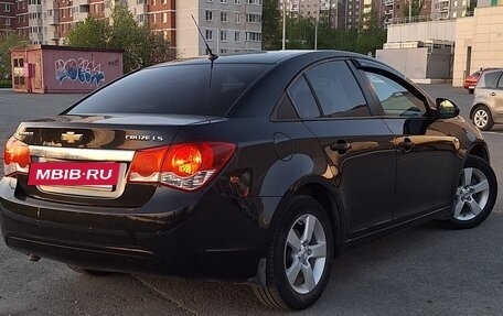 Chevrolet Cruze II, 2011 год, 770 000 рублей, 3 фотография