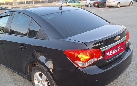 Chevrolet Cruze II, 2011 год, 770 000 рублей, 4 фотография