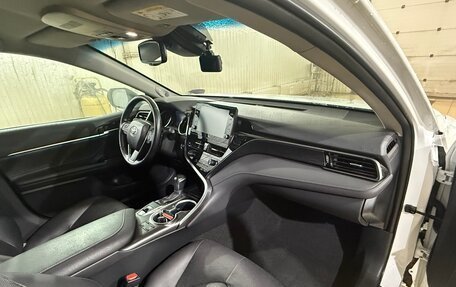 Toyota Camry, 2021 год, 4 100 000 рублей, 8 фотография