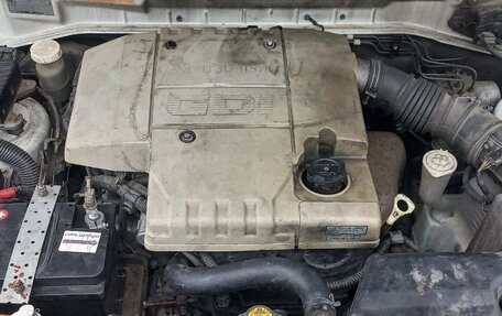 Mitsubishi Pajero iO, 1998 год, 570 000 рублей, 8 фотография