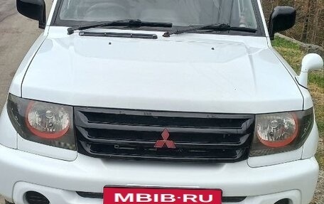 Mitsubishi Pajero iO, 1998 год, 570 000 рублей, 2 фотография