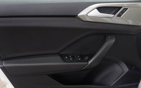 Volkswagen Taos, 2022 год, 2 675 000 рублей, 15 фотография