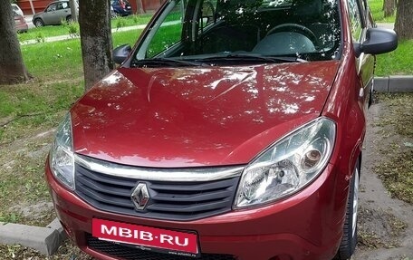 Renault Sandero I, 2014 год, 800 000 рублей, 2 фотография