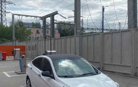 Hyundai Solaris II рестайлинг, 2012 год, 819 000 рублей, 2 фотография