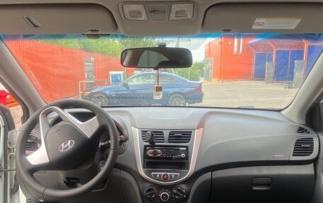 Hyundai Solaris II рестайлинг, 2012 год, 819 000 рублей, 8 фотография