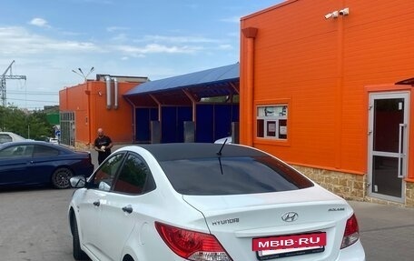 Hyundai Solaris II рестайлинг, 2012 год, 819 000 рублей, 4 фотография