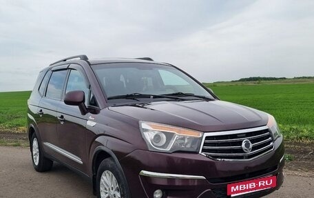SsangYong Stavic, 2013 год, 1 650 000 рублей, 10 фотография