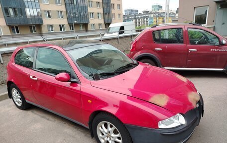 Alfa Romeo 147 I рестайлинг, 2001 год, 120 000 рублей, 6 фотография