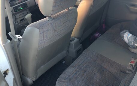 Nissan Rasheen, 1997 год, 385 000 рублей, 11 фотография