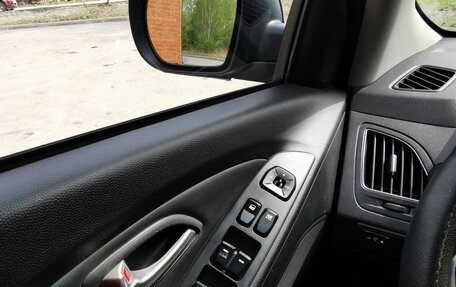 Hyundai ix35 I рестайлинг, 2010 год, 690 000 рублей, 14 фотография