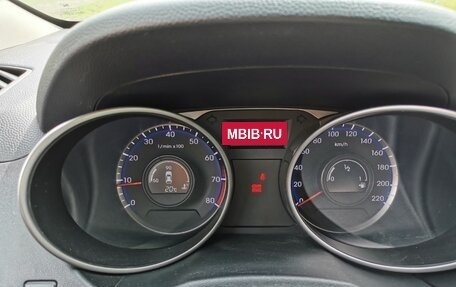 Hyundai ix35 I рестайлинг, 2010 год, 690 000 рублей, 10 фотография