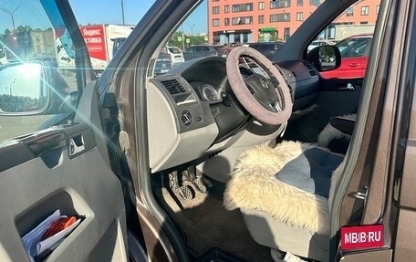 Volkswagen Caravelle T5, 2013 год, 2 000 000 рублей, 5 фотография