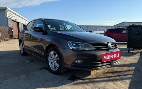 Volkswagen Jetta VI, 2016 год, 1 100 000 рублей, 2 фотография