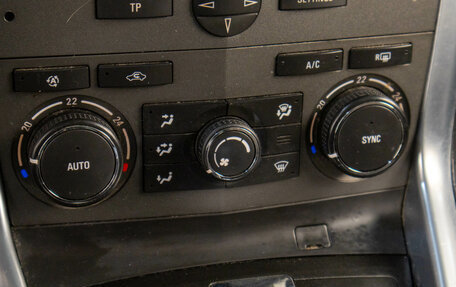 Opel Antara I, 2013 год, 1 149 000 рублей, 15 фотография