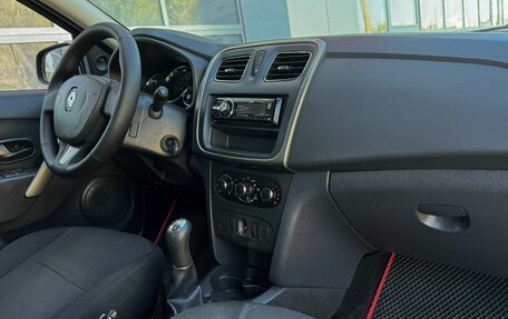 Renault Logan II, 2016 год, 580 000 рублей, 10 фотография