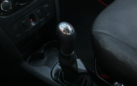 Renault Logan II, 2016 год, 580 000 рублей, 15 фотография