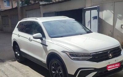 Volkswagen Tiguan II, 2022 год, 2 900 000 рублей, 1 фотография