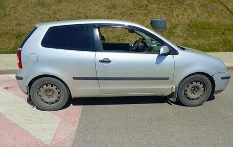 Volkswagen Polo IV рестайлинг, 2002 год, 210 000 рублей, 4 фотография