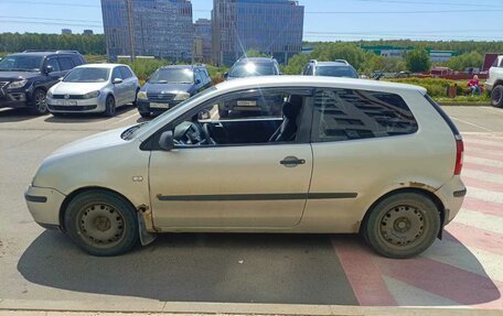 Volkswagen Polo IV рестайлинг, 2002 год, 210 000 рублей, 3 фотография