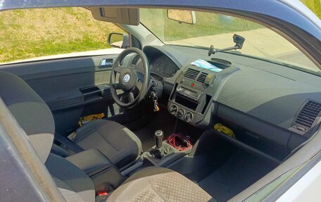 Volkswagen Polo IV рестайлинг, 2002 год, 210 000 рублей, 9 фотография