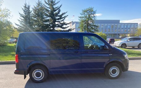 Volkswagen Transporter T6 рестайлинг, 2019 год, 2 200 000 рублей, 3 фотография