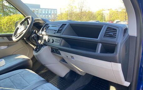 Volkswagen Transporter T6 рестайлинг, 2019 год, 2 200 000 рублей, 9 фотография