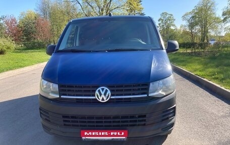 Volkswagen Transporter T6 рестайлинг, 2019 год, 2 200 000 рублей, 7 фотография