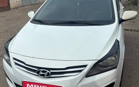 Hyundai Solaris II рестайлинг, 2014 год, 1 120 000 рублей, 4 фотография
