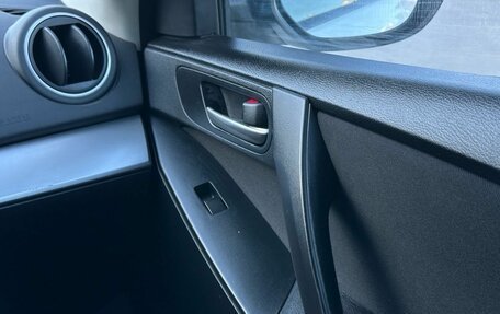 Mazda 3, 2012 год, 999 000 рублей, 22 фотография