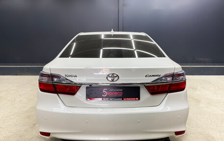 Toyota Camry, 2016 год, 1 770 000 рублей, 5 фотография