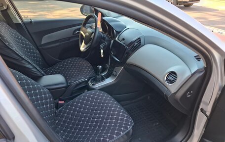 Chevrolet Cruze II, 2013 год, 855 000 рублей, 8 фотография