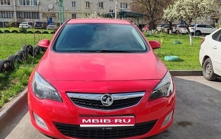 Opel Astra J, 2012 год, 930 000 рублей, 3 фотография