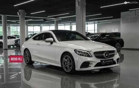 Mercedes-Benz C-Класс, 2018 год, 3 590 000 рублей, 2 фотография