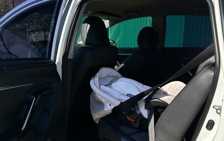 Toyota Verso I, 2013 год, 1 600 000 рублей, 14 фотография