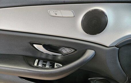 Mercedes-Benz E-Класс, 2021 год, 2 550 000 рублей, 19 фотография