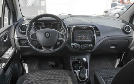 Renault Kaptur I рестайлинг, 2017 год, 1 339 000 рублей, 6 фотография