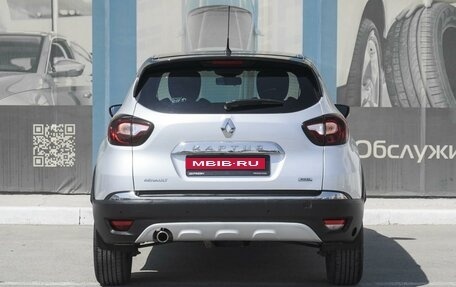 Renault Kaptur I рестайлинг, 2017 год, 1 339 000 рублей, 4 фотография