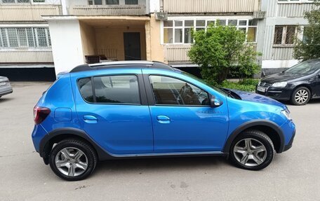 Renault Sandero II рестайлинг, 2021 год, 1 300 000 рублей, 4 фотография