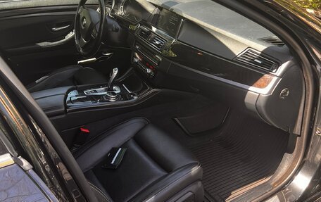 BMW 5 серия, 2014 год, 2 450 000 рублей, 14 фотография